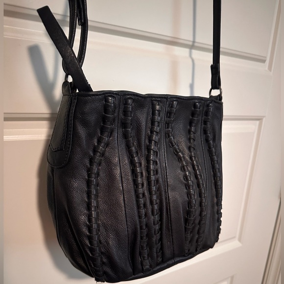 Day & Mood Leather Crossbody black - Picture 4 of 11